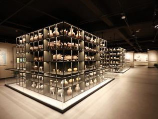湖北考古博物馆开馆 收藏文物标本2万余件