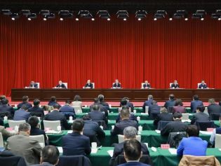 教育对口援疆工作会议举行