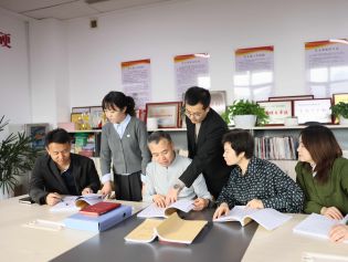 三堂会审丨违规干预司法又收受财物怎样处理