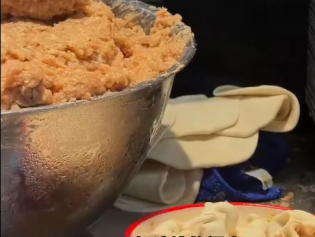 北京朝阳市场监管局通报“小杨生煎包子皮置于抹布上”