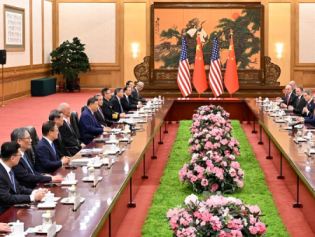 习近平同美国总统特朗普会谈